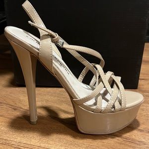 CHINESE LAUNDRY TEASER2 PLATFORM SANDAL